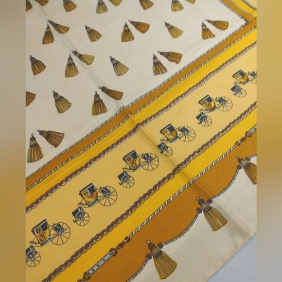 Vintage 💯 Silk Scarf Rolled Hem Caleche - Picture 4 of 9